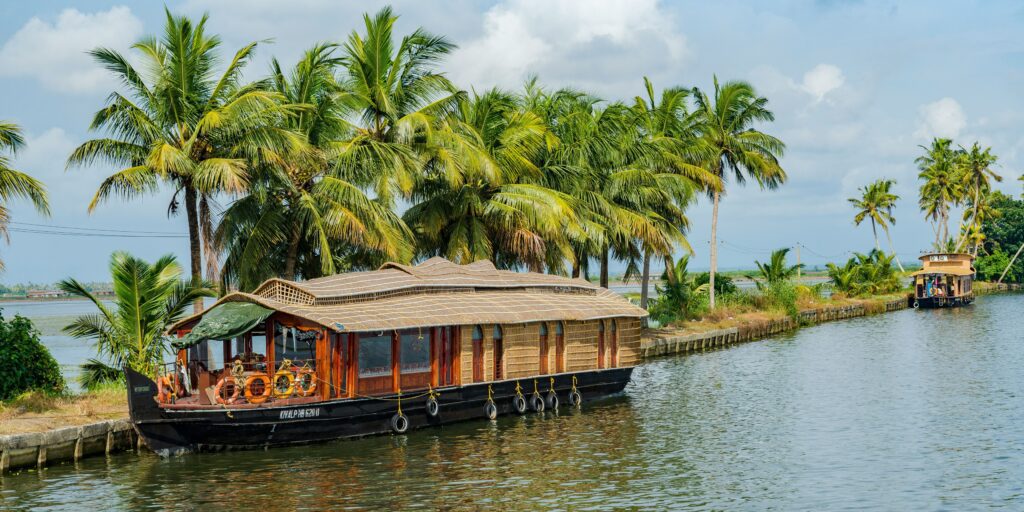 kerala boat house packages